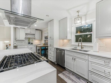 2409 Powers Ferry Dr SE, Marietta, GA 30067 - photo 7