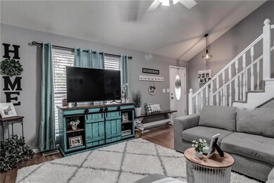 209 Jayhawk Ct, Lansing, KS 66043 - photo 5