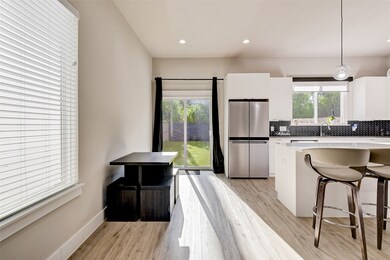 5816 Burt St, Houston, TX 77091 - photo 5