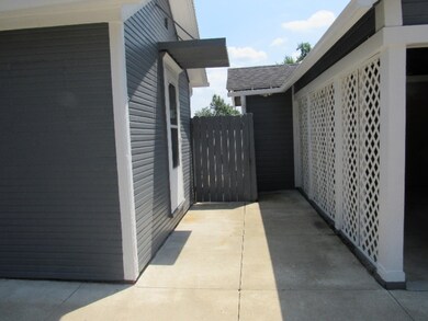 402 W Main St, Niles, MI 49120 - photo 6