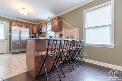 405 Holland Cir, Statesville, NC 28677 - photo 3