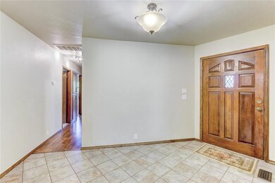 4500 Tall Oaks Ct, Edmond, OK 73025 - photo 4
