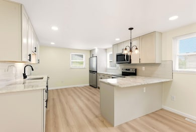 10-web-or-mls-3938-halsey-pl