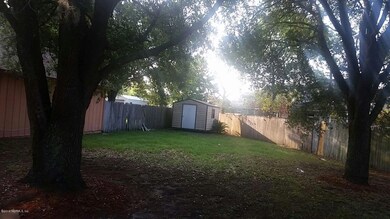 8804 Townsquare Ct, Jacksonville, FL 32216 - photo 3