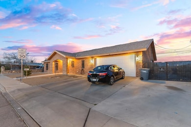 986 Lafayette Dr, El Paso, TX 79907 - photo 3