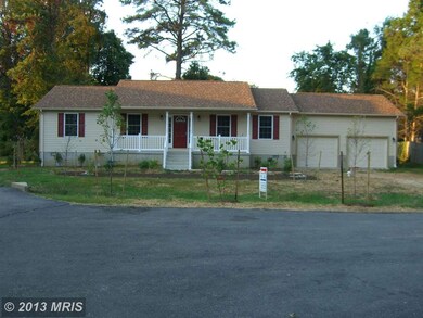 40330 Half Moon Cir, Mechanicsville, MD 20659 - photo 2