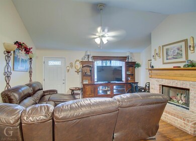 7544 Oaktree Ln, Haughton, LA 71037 - photo 2