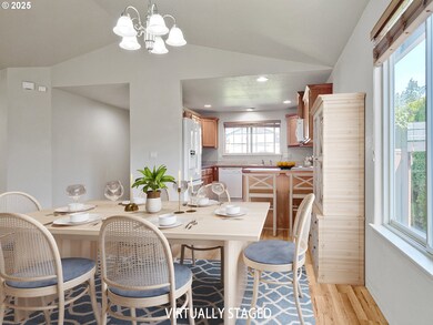 1113 E 8th St, Lafayette, OR 97127 - photo 7