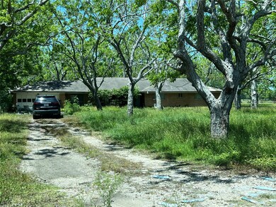 1570 County Road 797, Brazoria, TX 77422 - photo 2