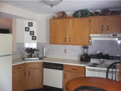 29 Millstream Ln, Concord, NH 03303 - photo 4