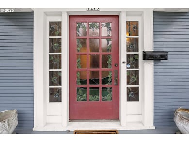 1215 15th St, Astoria, OR 97103 - photo 3