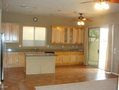 Kitchen and breakfast area