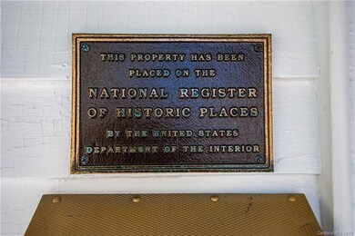 519 Davie Ave, Statesville, NC 28677 - photo 6