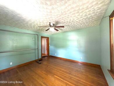 11182 S Preston Hwy, Lebanon Junction, KY 40150 - photo 4