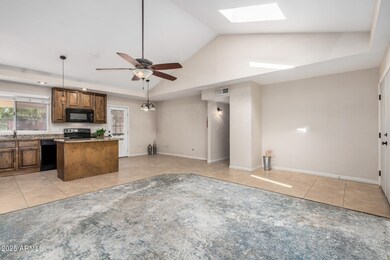 2018 W Taro Ln, Phoenix, AZ 85027 - photo 6