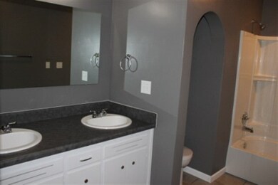 104 S Clark St, Auburn, IN 46706 - photo 7