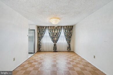 112 Toledo Ln, Willingboro, NJ 08046 - photo 7