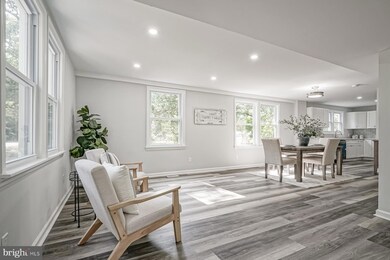 805 Washington Ave, Williamstown, NJ 08094 - photo 5