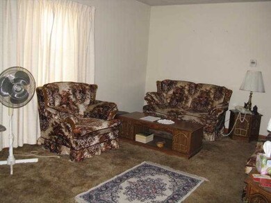 842 S Weyant Ave, Columbus, OH 43227 - photo 4