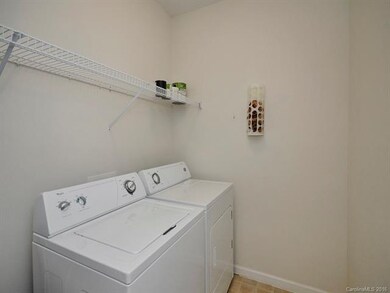 531 Appeldoorn Cir unit 531, Asheville, NC 28803 - photo 4