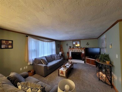 147 Daniel Plummer Rd, Goffstown, NH 03045 - photo 2