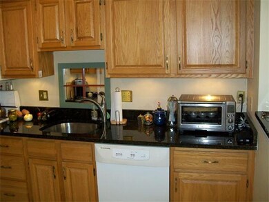 187 Brickett Hill Cir unit 187, Haverhill, MA 01830 - photo 4