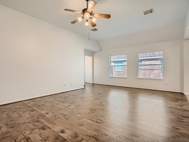 6301 Summit Dr, Pearland, TX 77584 - photo 7