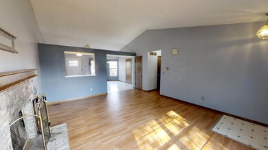 1457 Pineland Ct, Columbus, OH 43223 - photo 3