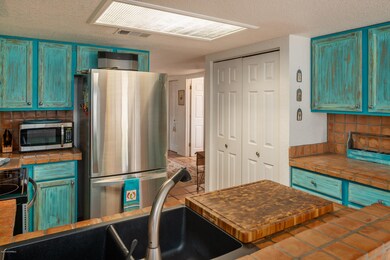 Pantry & Stainless Appliances