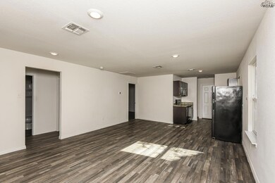 1307 Polk St, Wichita Falls, TX 76309 - photo 4