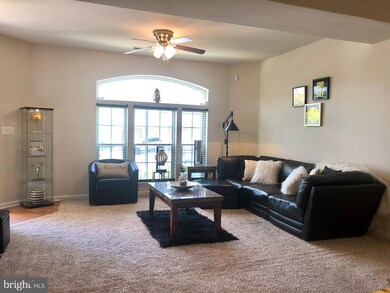 910 Hall Station Dr unit 100, Bowie, MD 20721 - photo 4