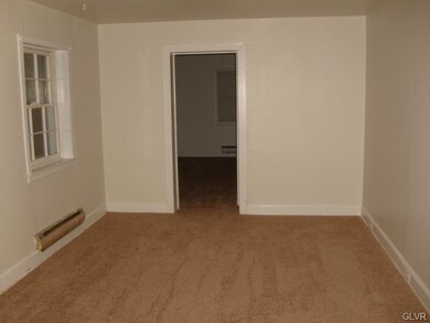 5419 Place Rd, Bethlehem, PA 18017 - photo 3