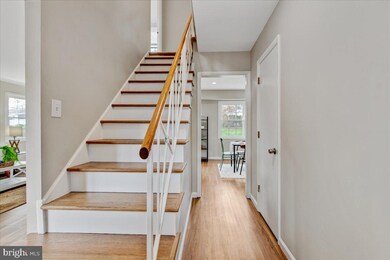 13115 Mercury Ln, Fairfax, VA 22033 - photo 6