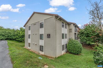 33 Spring Ct, Charlottesville, VA 22901 - photo 2