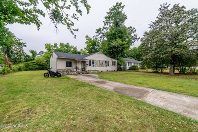 613 Williams St, Jacksonville, NC 28540 - photo 2