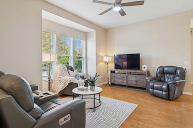 2819 Normandy Cir, Naperville, IL 60564 - photo 5