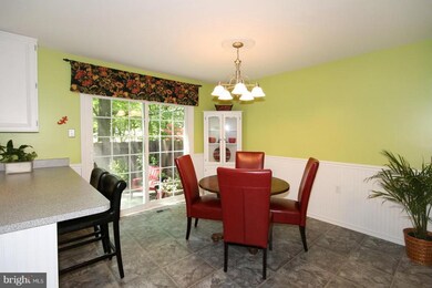 10219 Quiet Pond Terrace, Burke, VA 22015 - photo 5