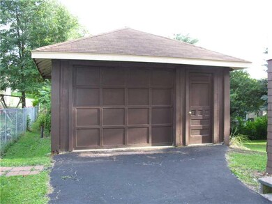 Parking Lot/Garage.