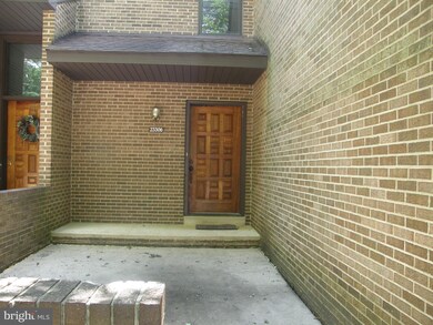 23306 Walnut Hollow Ct, California, MD 20619 - photo 3