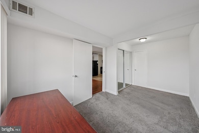 Presidential Towers unit 1416, Adelphi, MD 20783 - photo 4