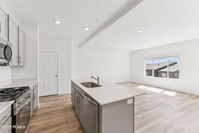 2503 Wildwood Ln, Daniel, UT 84032 - photo 6