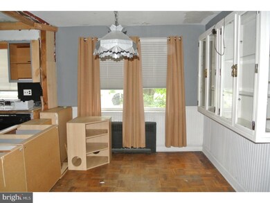 6848 Clover Ln, Upper Darby, PA 19082 - photo 5