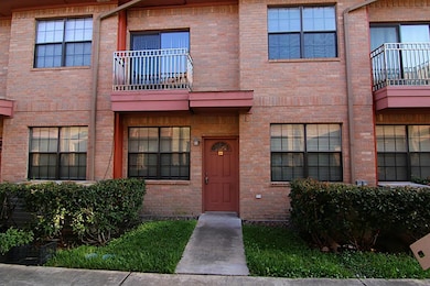 9400 Bellaire #508