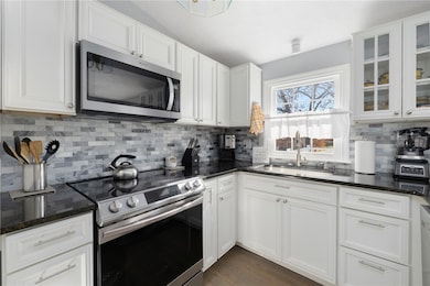 34 Silverwood Ln, West Warwick, RI 02893 - photo 7