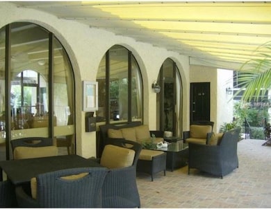 106 Alameda Ct unit 139, Tampa, FL 33609 - photo 4