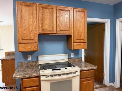 310 E 18th St, Scottsbluff, NE 69361 - photo 7