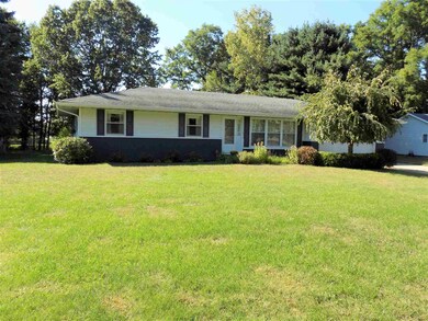 57265 Horseshoe Ct, Goshen, IN 46528 - photo 2