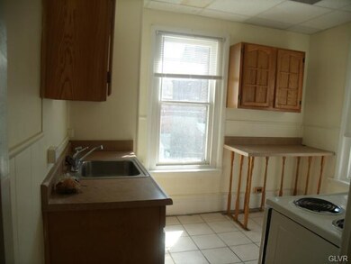 1029 S 7th St unit 2, Allentown, PA 18103 - photo 3
