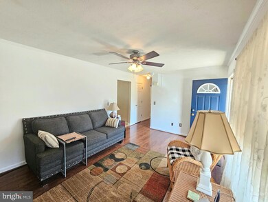 303 Longwood Dr, Bunker Hill, WV 25413 - photo 3