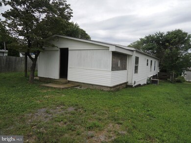 36 Turtle Ln, Ranson, WV 25438 - photo 2